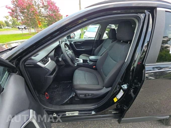 2024 Toyota RAV4 XLE - miniatura 6