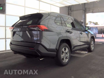 2024 Toyota RAV4 XLE - miniatura 4