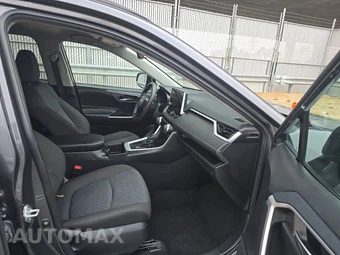 2024 Toyota RAV4 XLE – miniatura 8