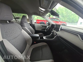 2024 Toyota RAV4 XLE – miniatura 14