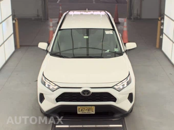 2024 Toyota RAV4 XLE – miniatura 2