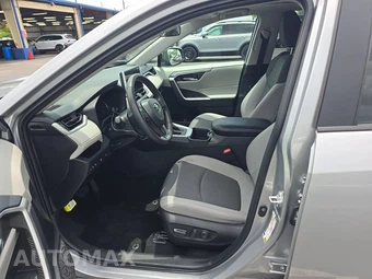 2024 Toyota RAV4 XLE – miniatura 7