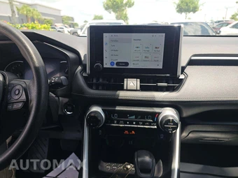 2024 Toyota RAV4 XLE - miniatura 7