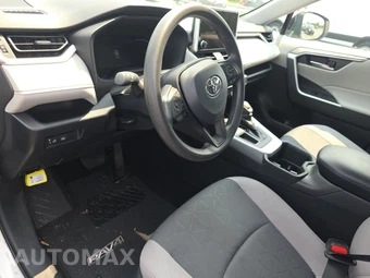 2024 Toyota RAV4 XLE - miniatura 11