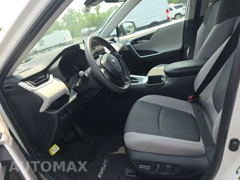 2024 Toyota RAV4 XLE - miniatura 7