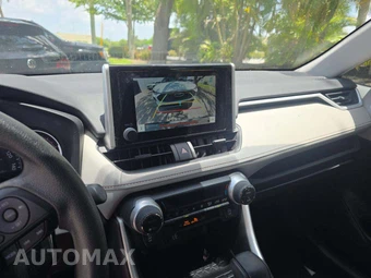 2024 Toyota RAV4 XLE - miniatura 10