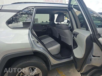 2024 Toyota RAV4 XLE - miniatura 16