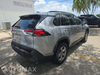 2024 Toyota RAV4 XLE - miniatura 3