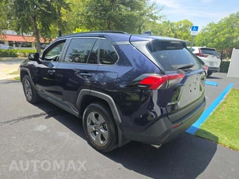 2024 Toyota RAV4 XLE - miniatura 2