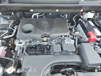 2024 Toyota RAV4 XLE - miniatura 15