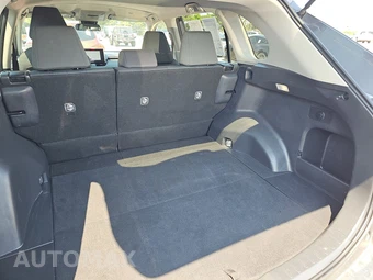 2024 Toyota RAV4 XLE - miniatura 16
