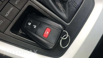 2024 Toyota RAV4 XLE - miniatura 17