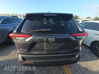 2024 Toyota RAV4 XLE - miniatura 5
