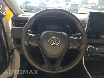 2024 Toyota RAV4 XLE – miniatura 10