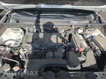 2024 Toyota RAV4 XLE – miniatura 15