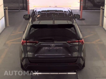 2024 Toyota RAV4 XLE - miniatura 5