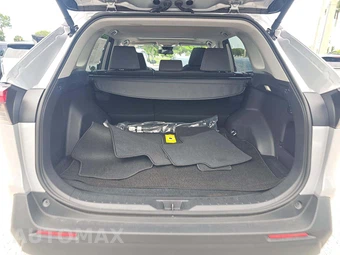 2024 Toyota RAV4 XLE - miniatura 11