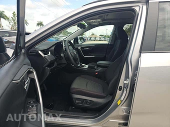 2024 Toyota RAV4 XLE - miniatura 3