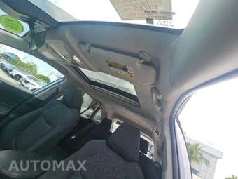 2024 Toyota RAV4 XLE - miniatura 8
