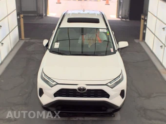 2024 Toyota RAV4 XLE - miniatura 2