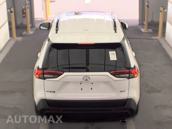 2024 Toyota RAV4 XLE - miniatura 5