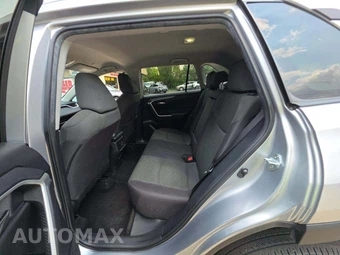 2024 Toyota RAV4 XLE - miniatura 10
