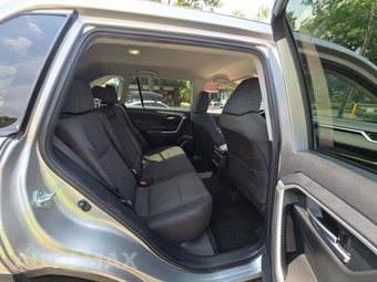 2024 Toyota RAV4 XLE - miniatura 13