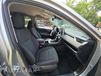2024 Toyota RAV4 XLE - miniatura 15