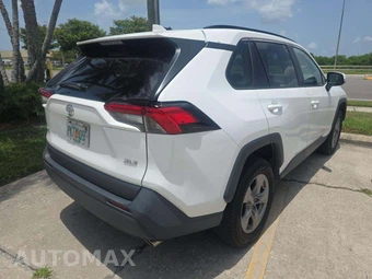 2024 Toyota RAV4 XLE - miniatura 3
