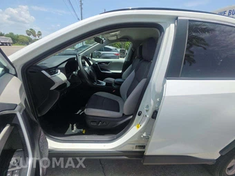 2024 Toyota RAV4 XLE - miniatura 6