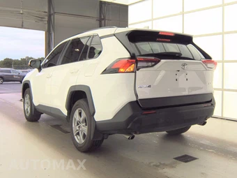 2024 Toyota RAV4 XLE - miniatura 6