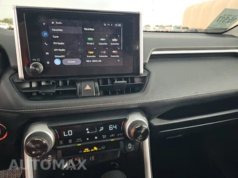 2024 Toyota RAV4 XLE - miniatura 11
