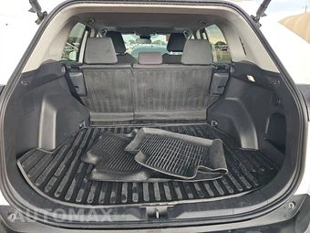 2024 Toyota RAV4 XLE - miniatura 16