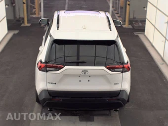 2024 Toyota RAV4 XLE - miniatura 5