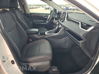 2024 Toyota RAV4 XLE - miniatura 8