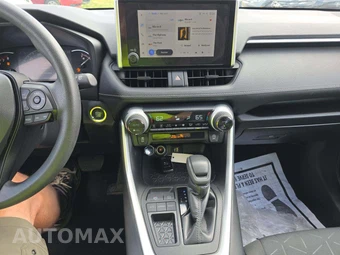 2024 Toyota RAV4 XLE - miniatura 7