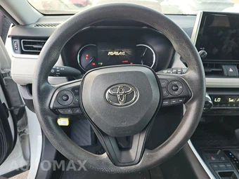 2024 Toyota RAV4 XLE - miniatura 10