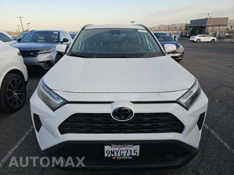 2024 Toyota RAV4 XLE - miniatura 2