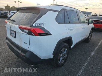 2024 Toyota RAV4 XLE - miniatura 4