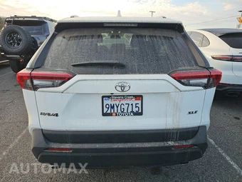 2024 Toyota RAV4 XLE - miniatura 5