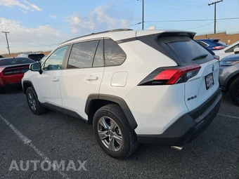 2024 Toyota RAV4 XLE - miniatura 6
