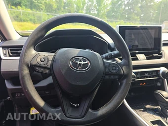 2024 Toyota RAV4 XLE - miniatura 10