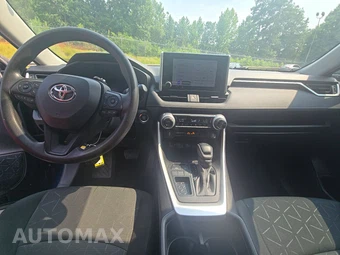 2024 Toyota RAV4 XLE - miniatura 11