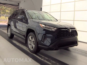 2024 Toyota RAV4 XLE - miniatura 3
