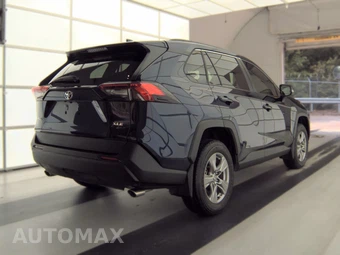 2024 Toyota RAV4 XLE - miniatura 4
