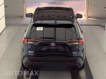 2024 Toyota RAV4 XLE - miniatura 5