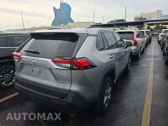 2024 Toyota RAV4 XLE - miniatura 4