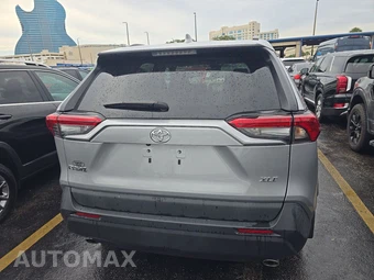 2024 Toyota RAV4 XLE - miniatura 5
