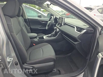 2024 Toyota RAV4 XLE - miniatura 8