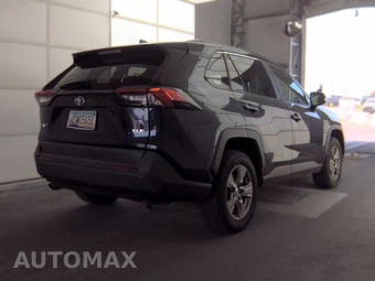 2024 Toyota RAV4 XLE - miniatura 4
